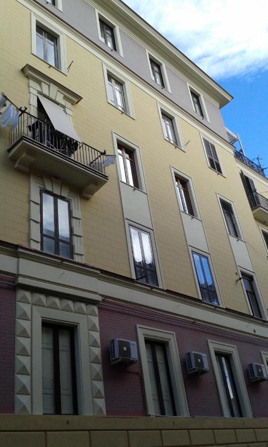 살레르노 Primo Posto B&B 외부 사진